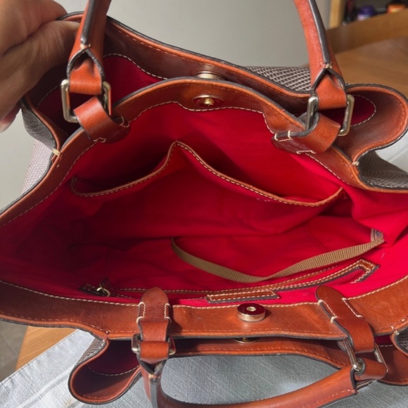 Handbag - Picture 10 of 16